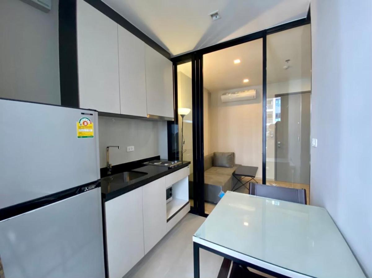 The Base By Fantasea Beach Apartment Pattaya Exterior photo