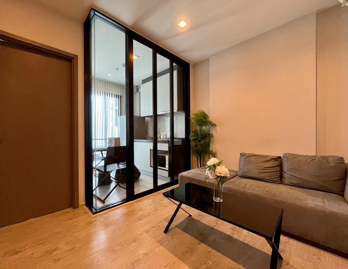 The Base By Fantasea Beach Apartment Pattaya Exterior photo