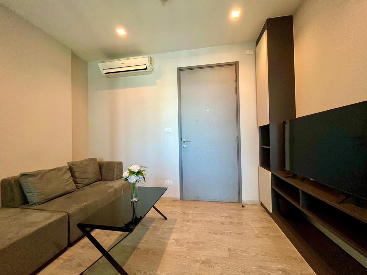 The Base By Fantasea Beach Apartment Pattaya Exterior photo